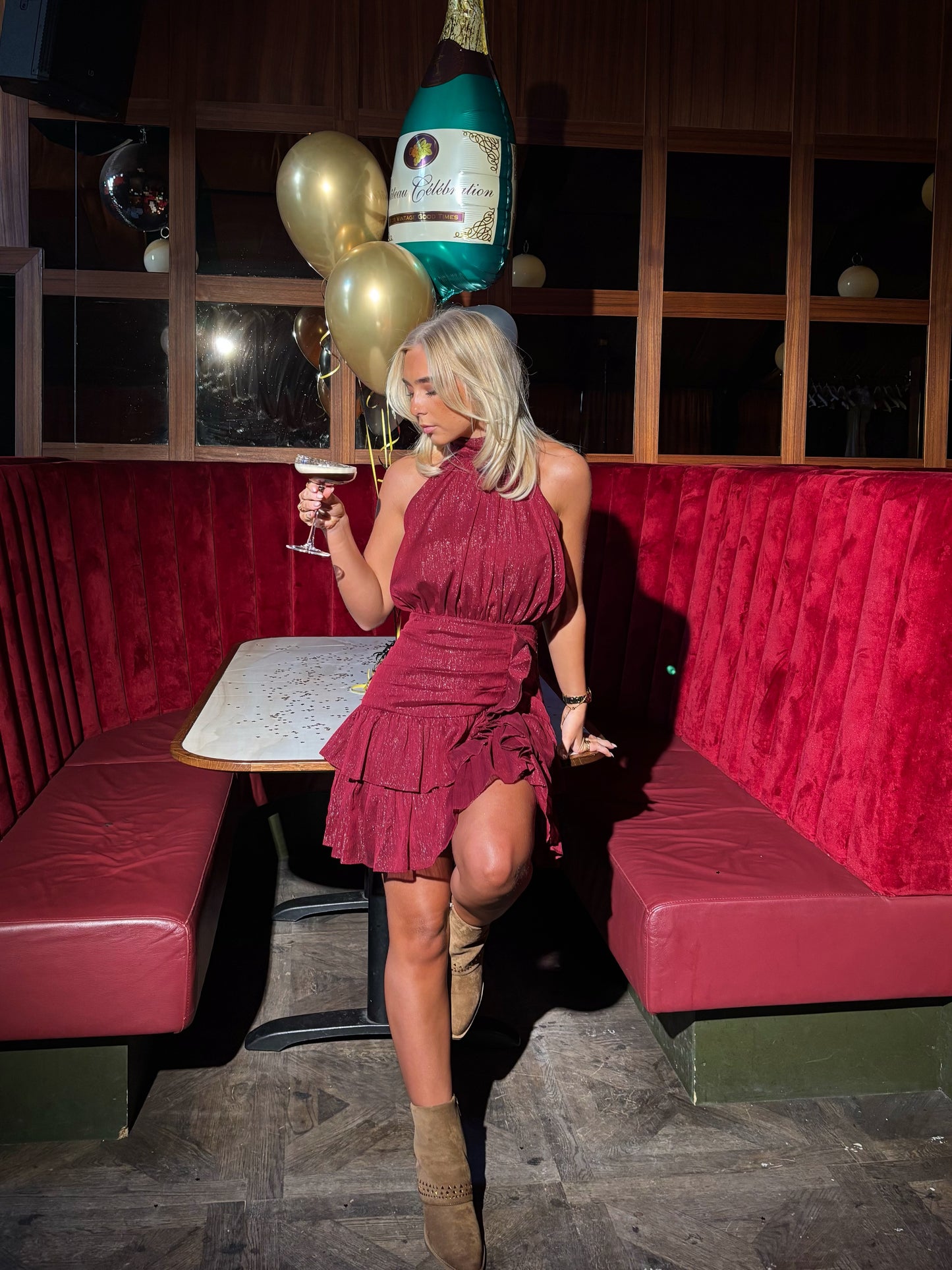 Ivy Wine - Feeling Friday