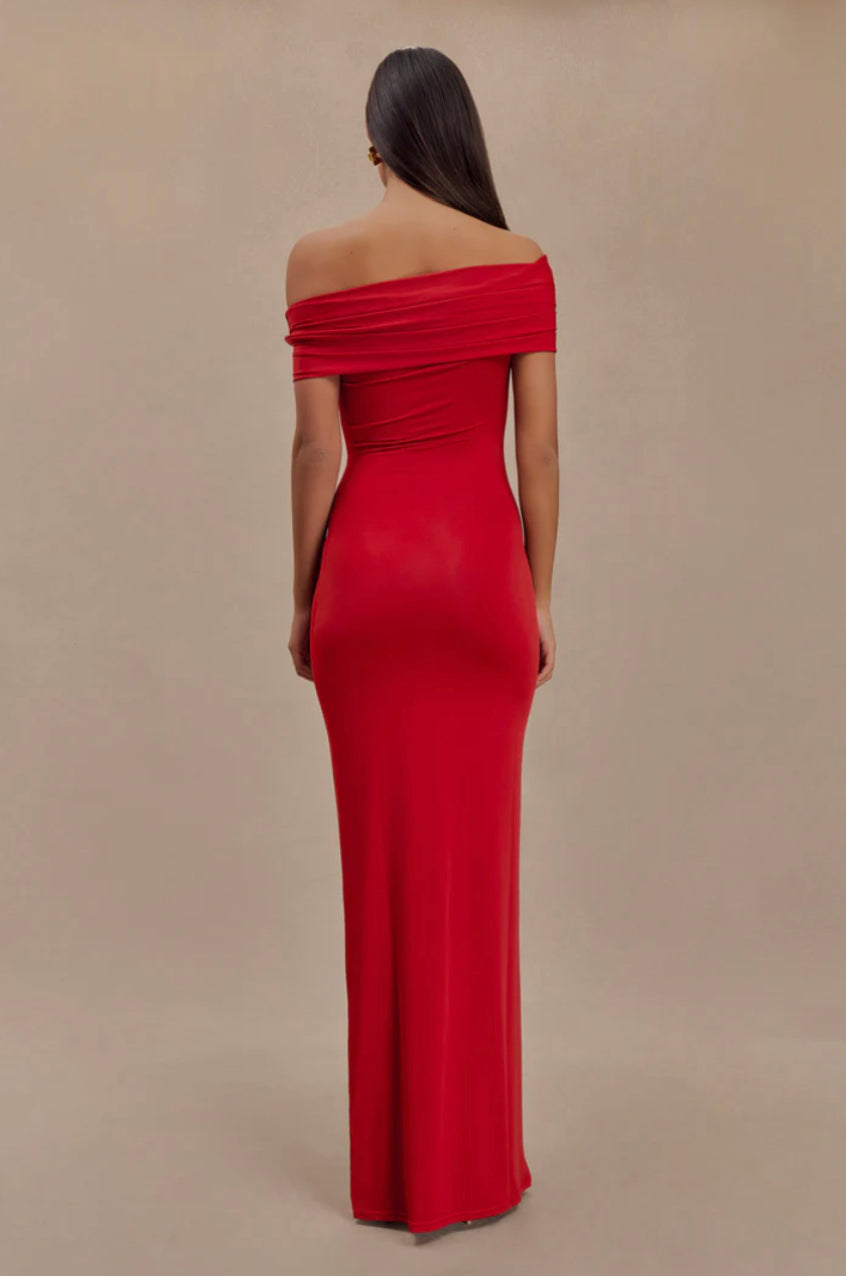 Cassandra Red - Meshki