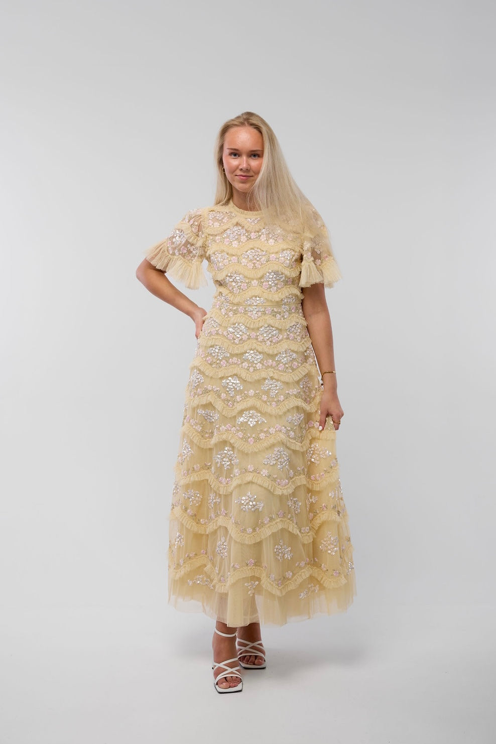 Daisy Wave Yellow - Needle & Thread