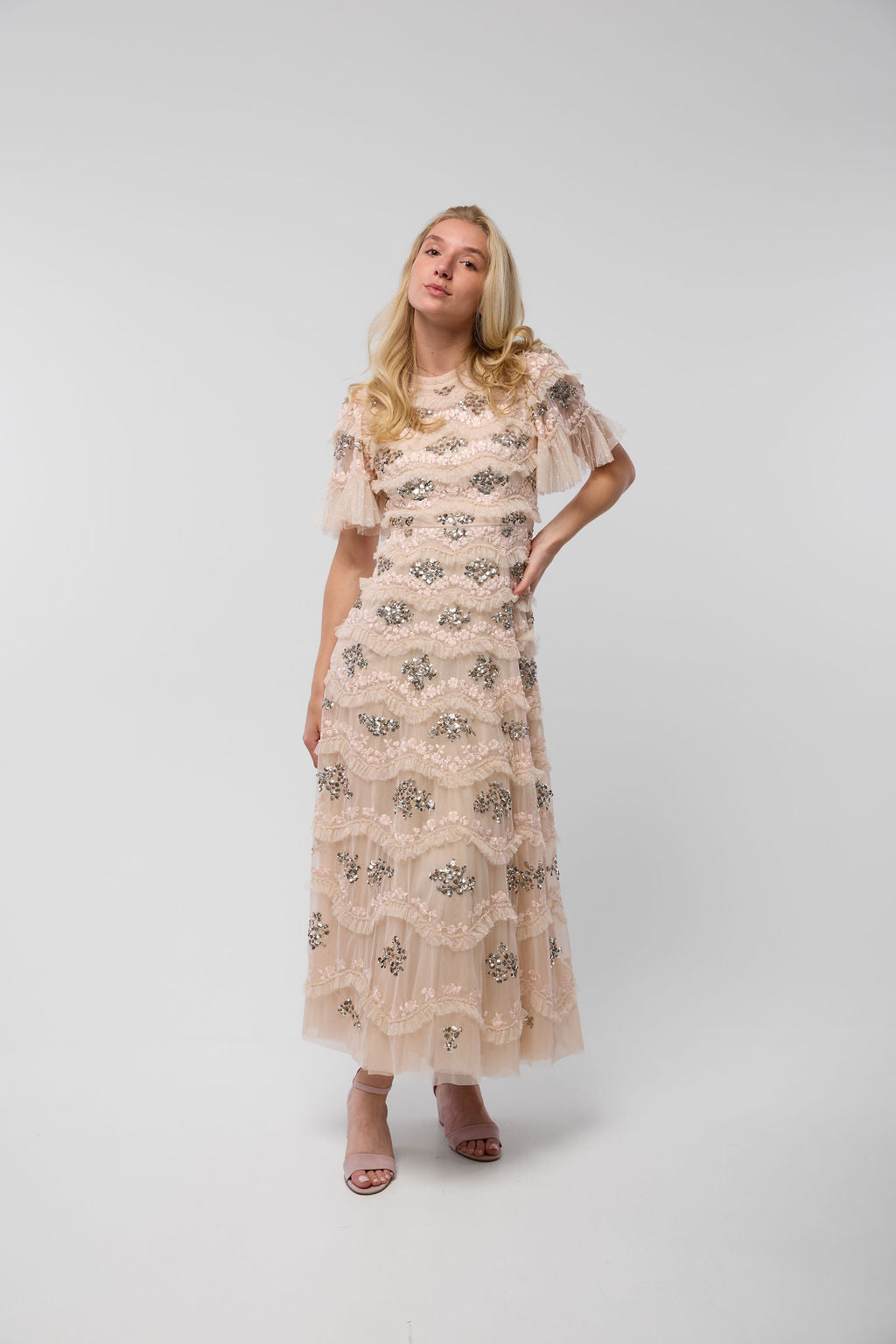 Daisy Wave Beige - Needle & Thread