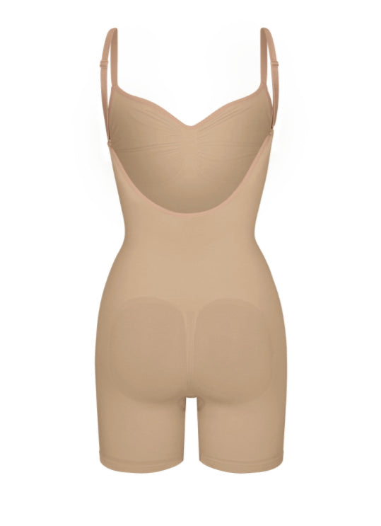 SKIMS - SEAMLESS SCULPT LOW BACK MID THIGH BODYSUIT